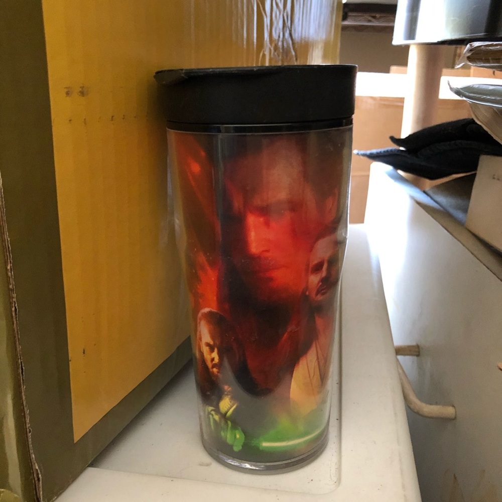 🔴STAR WARS EPISODE 1 Insulated TRAVEL MUG GON JINN - Picture 2 of 7